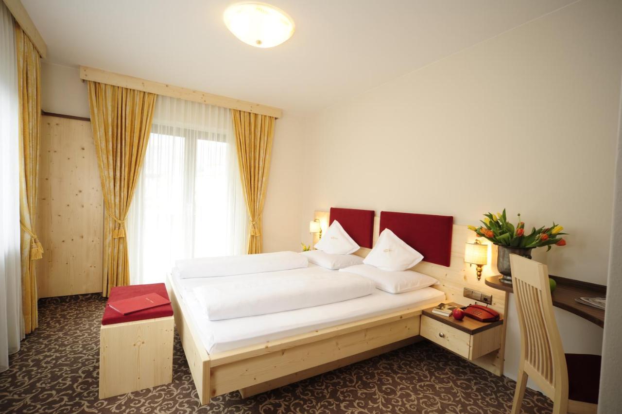 Hotel Verena Лана Екстериор снимка